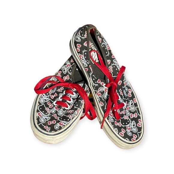 Vans Off The Wall Hello Kitty Red Black White Low Special Collaboration Size 7 - Picture 1 of 12